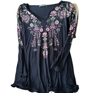 Embroidered V-Neck Lightweight Long Sleeve Top M